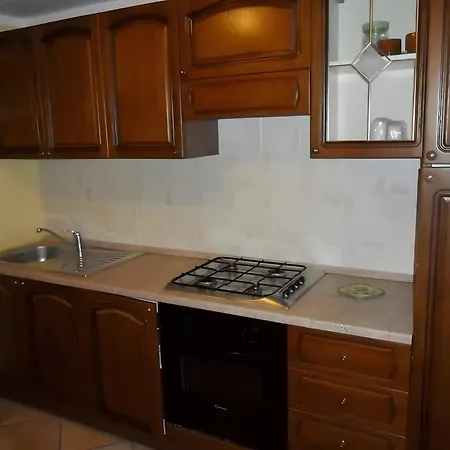 Stefania Apartment *